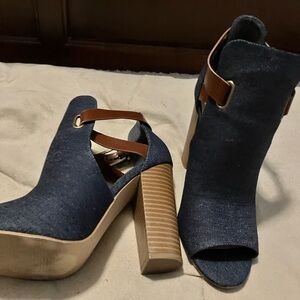 Denim blue and brown, women’s heel